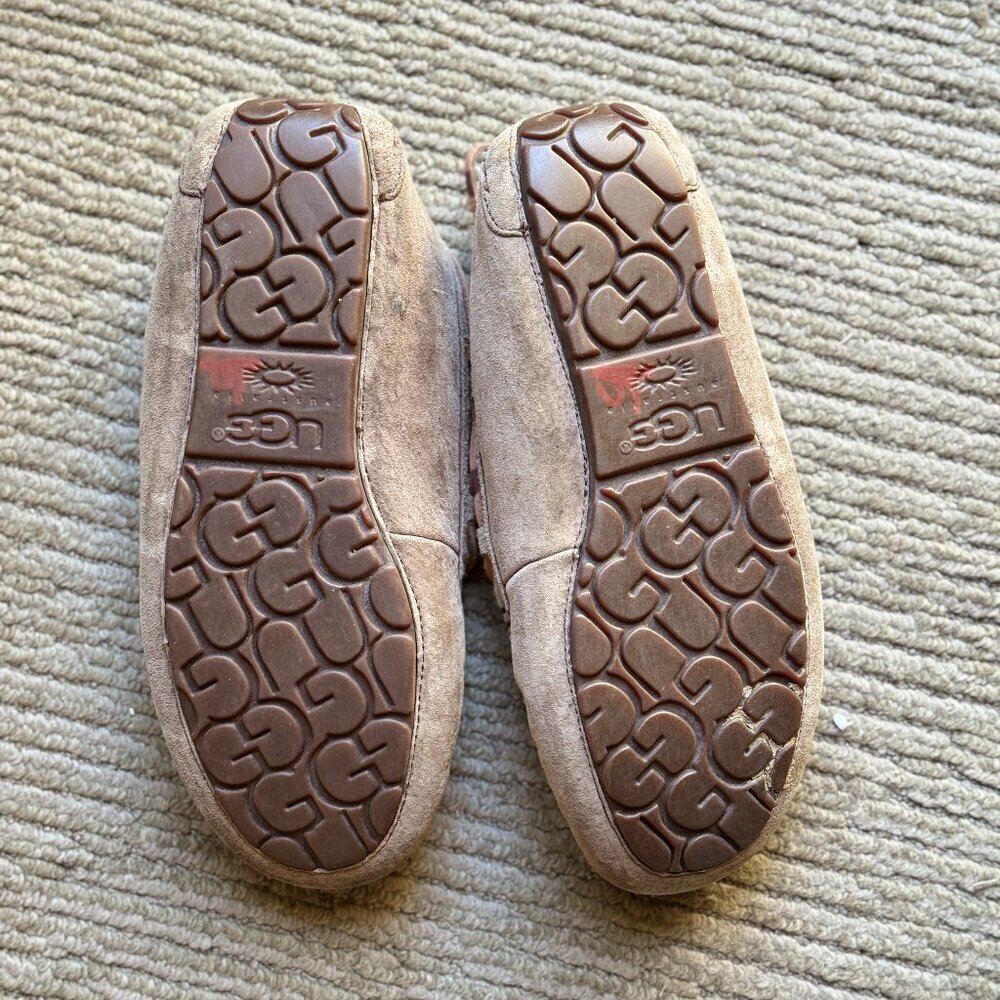 UGG Australia Slippers Women's Size 9 Tan Brown F8114E - Picture 2 of 9
